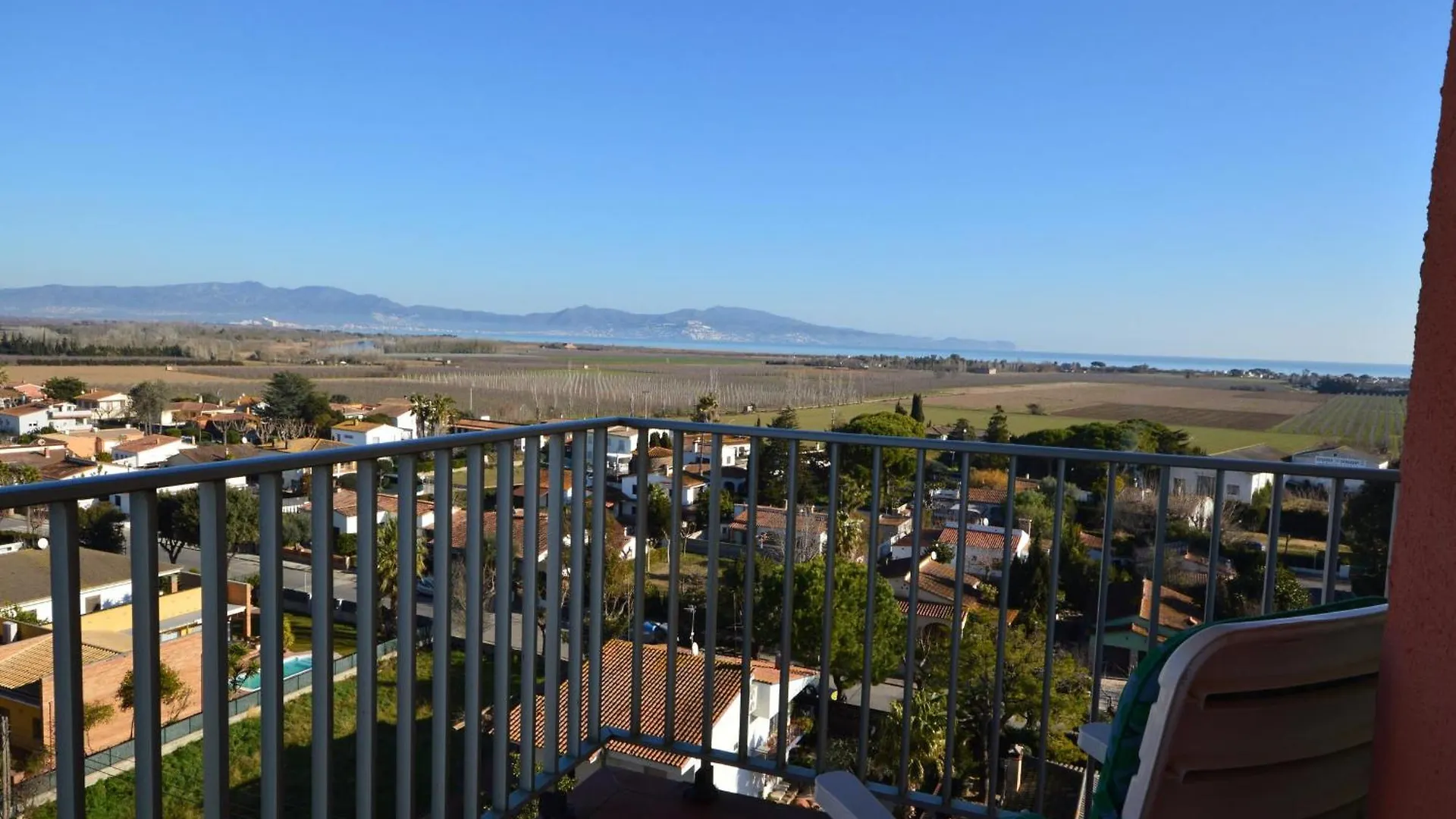 Apto Tcanigo 8D - Piscina Y Parking Comunitarios, Wifi, A/A, Vistas Fantasticas. - Es-89-98 Sant Pere Pescador 0*,  İspanya