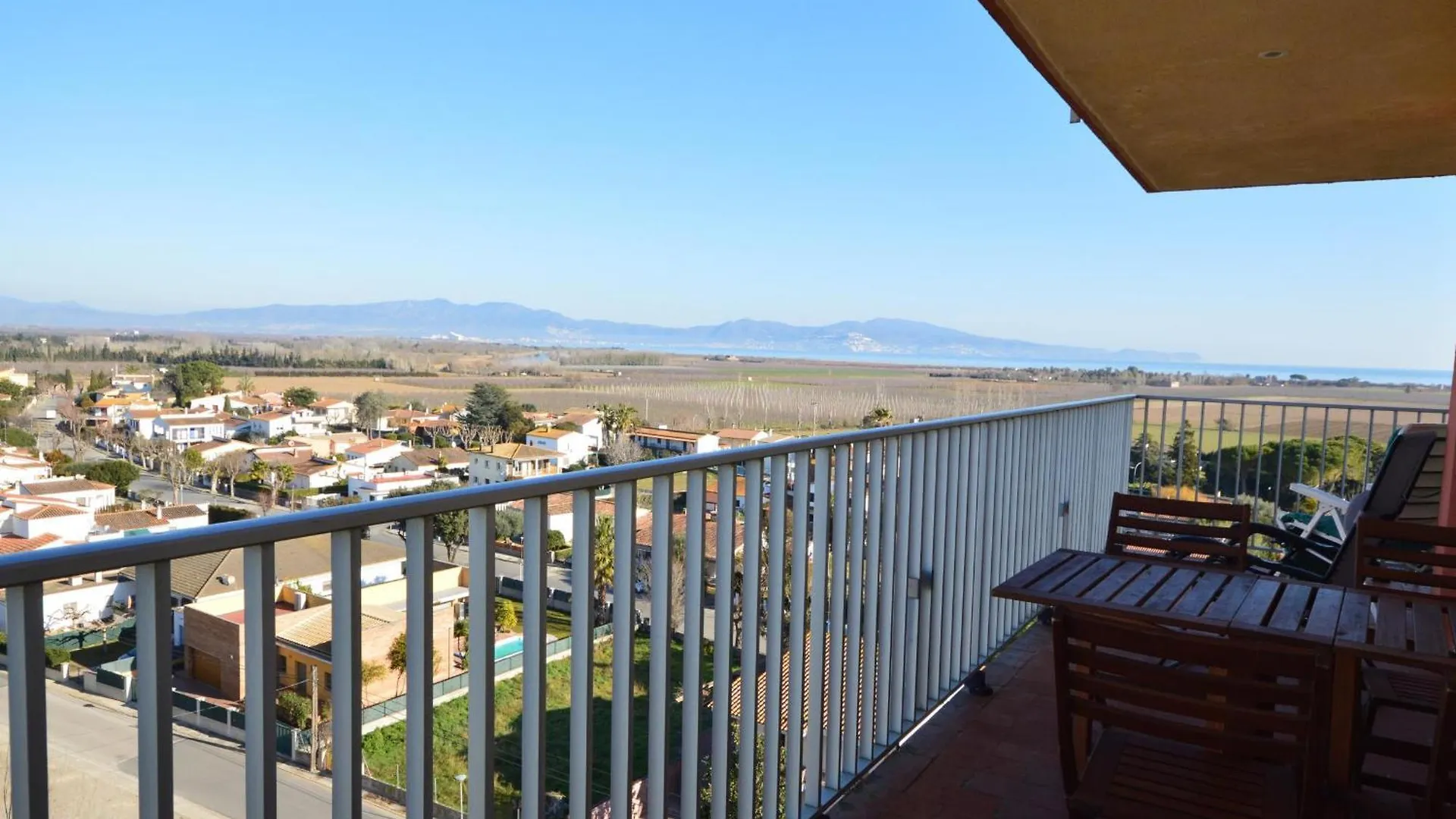 Apto Tcanigo 8D - Piscina Y Parking Comunitarios, Wifi, A/A, Vistas Fantasticas. - Es-89-98 Sant Pere Pescador 0*,  İspanya
